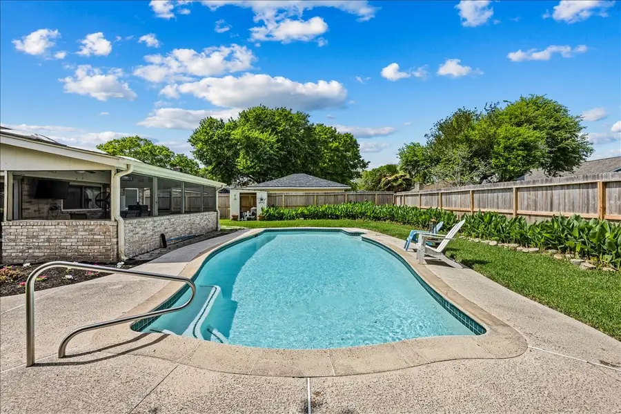 404 Inwood Drive, Friendswood, TX 77546 - #3