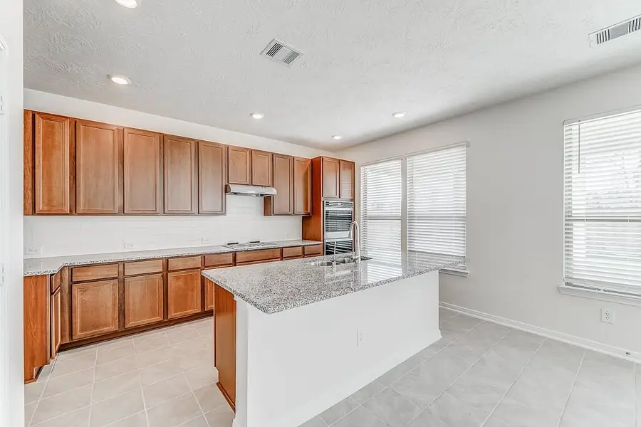 12806 Mossy Knoll Drive, Houston, TX 77044 - Image #2