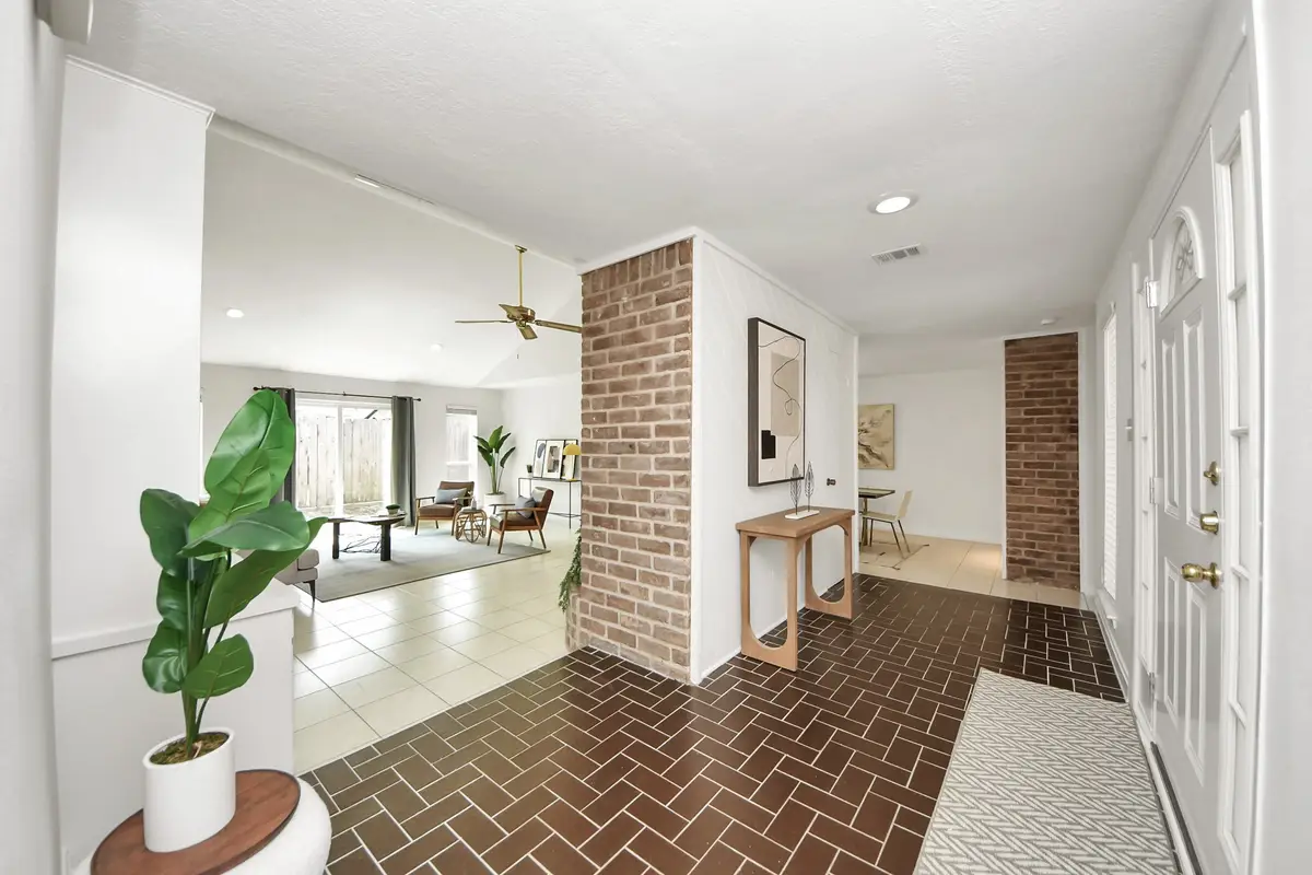 14211 Hillvale Drive, Houston, TX 77077 - Image #1