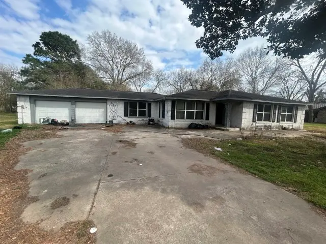 239 Robertson Street, Lolita, TX 77971 - #1