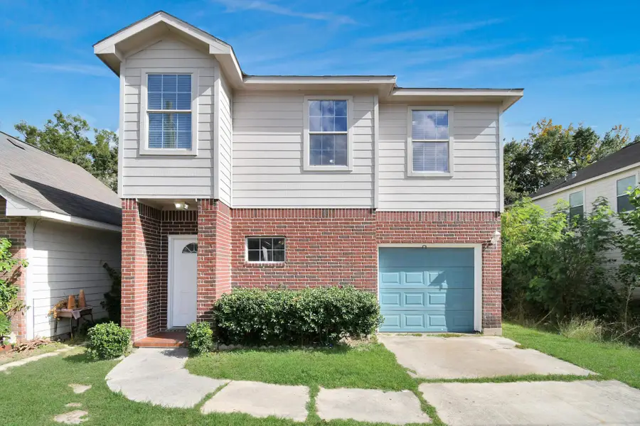 12002 Privada Saratoga Avenue, Houston, TX 77076 - Image #2