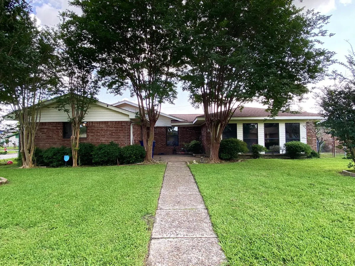 2801 6th Avenue N, Texas City, TX 77590 - #1