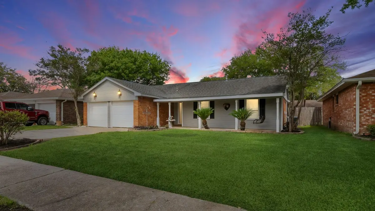 10111 Stonemont Road, La Porte, TX 77571 - #1