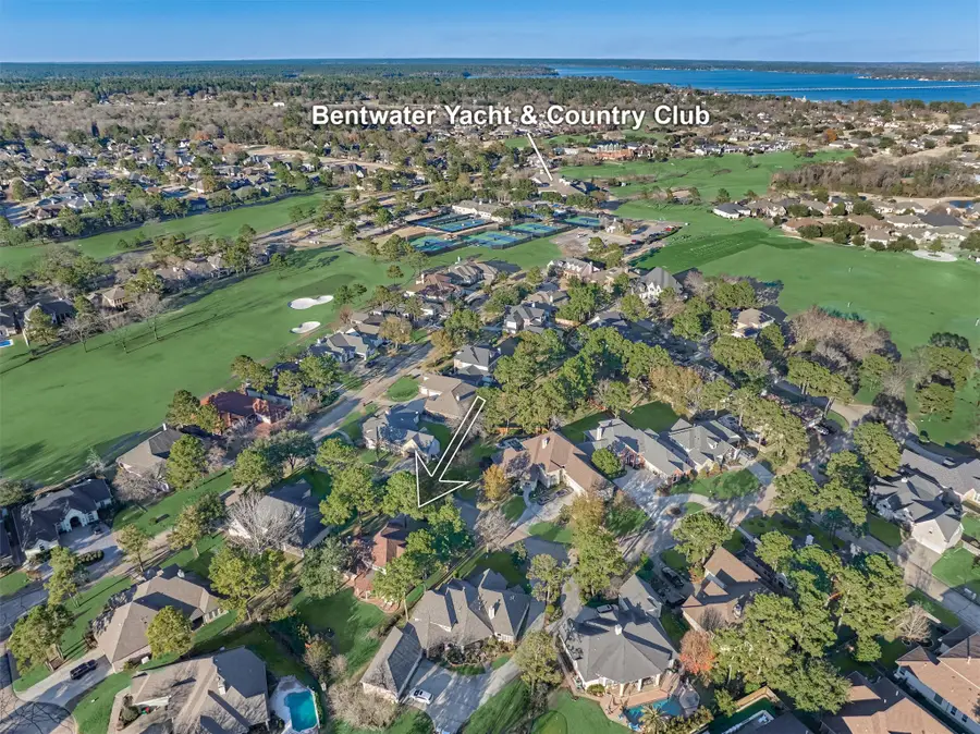 147 Sunnyvale W, Montgomery, TX 77356 - Image #2