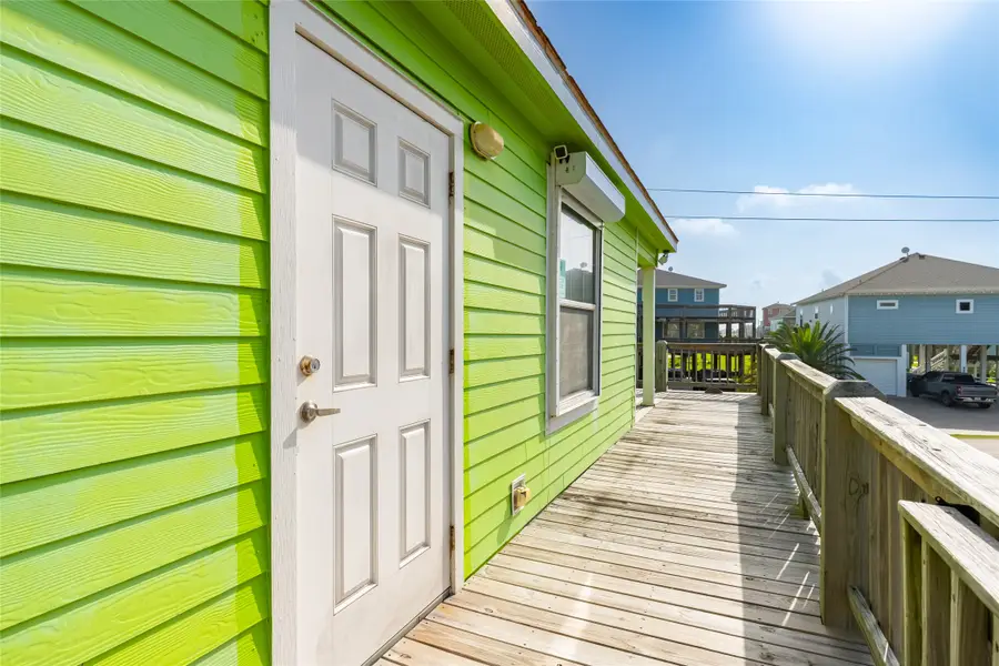 975 S Redfish, Crystal Beach, TX 77650 - #3