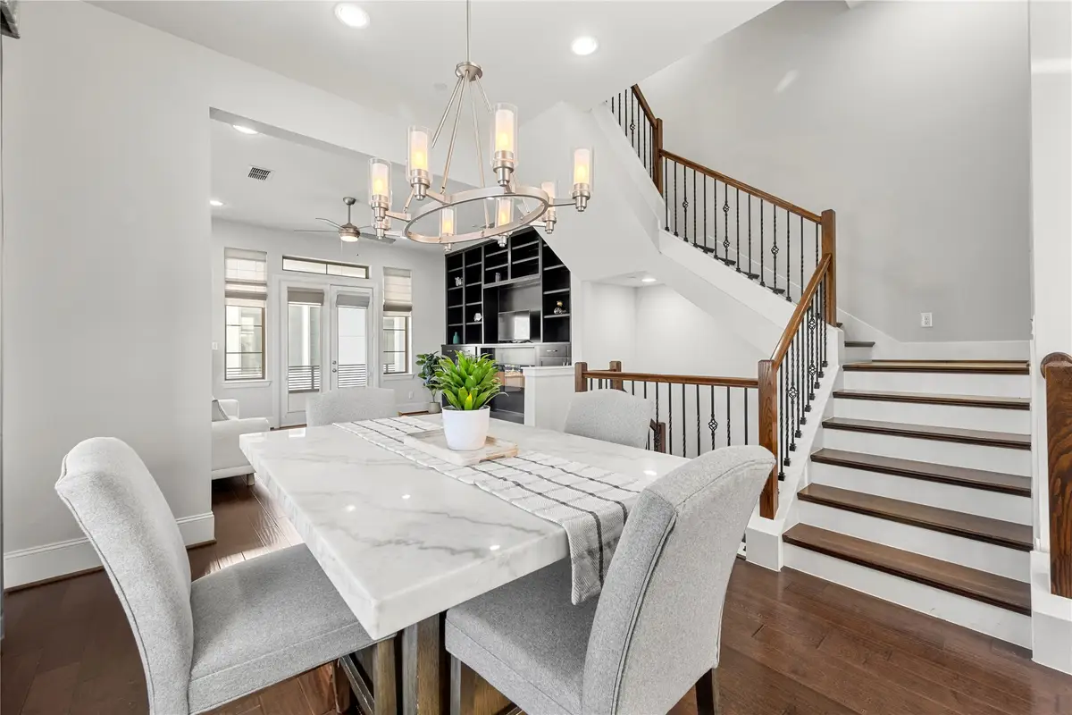 411 T C Jester Boulevard, Houston, TX 77007 - #1