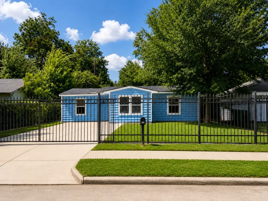 5317 Tarawa Road, Houston, TX 77033 - #3