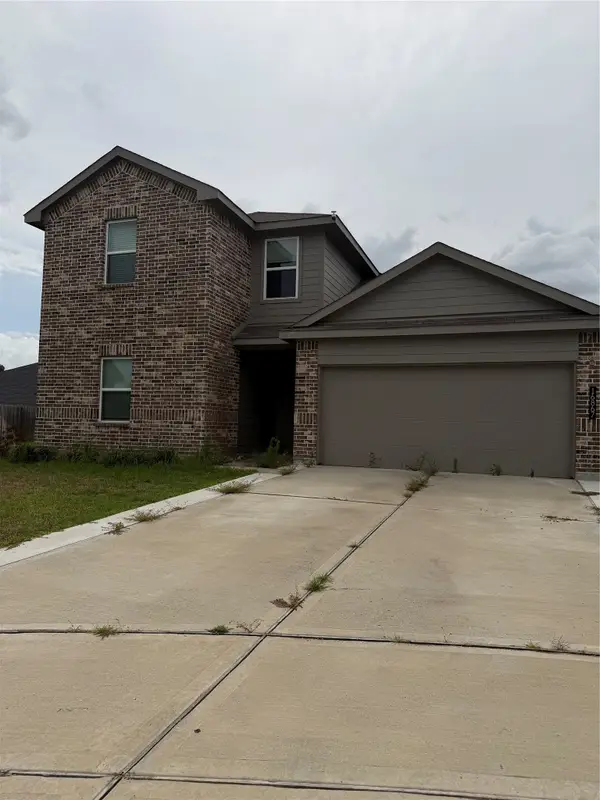 16867 Twisted Needle Drive, Magnolia, TX 77355