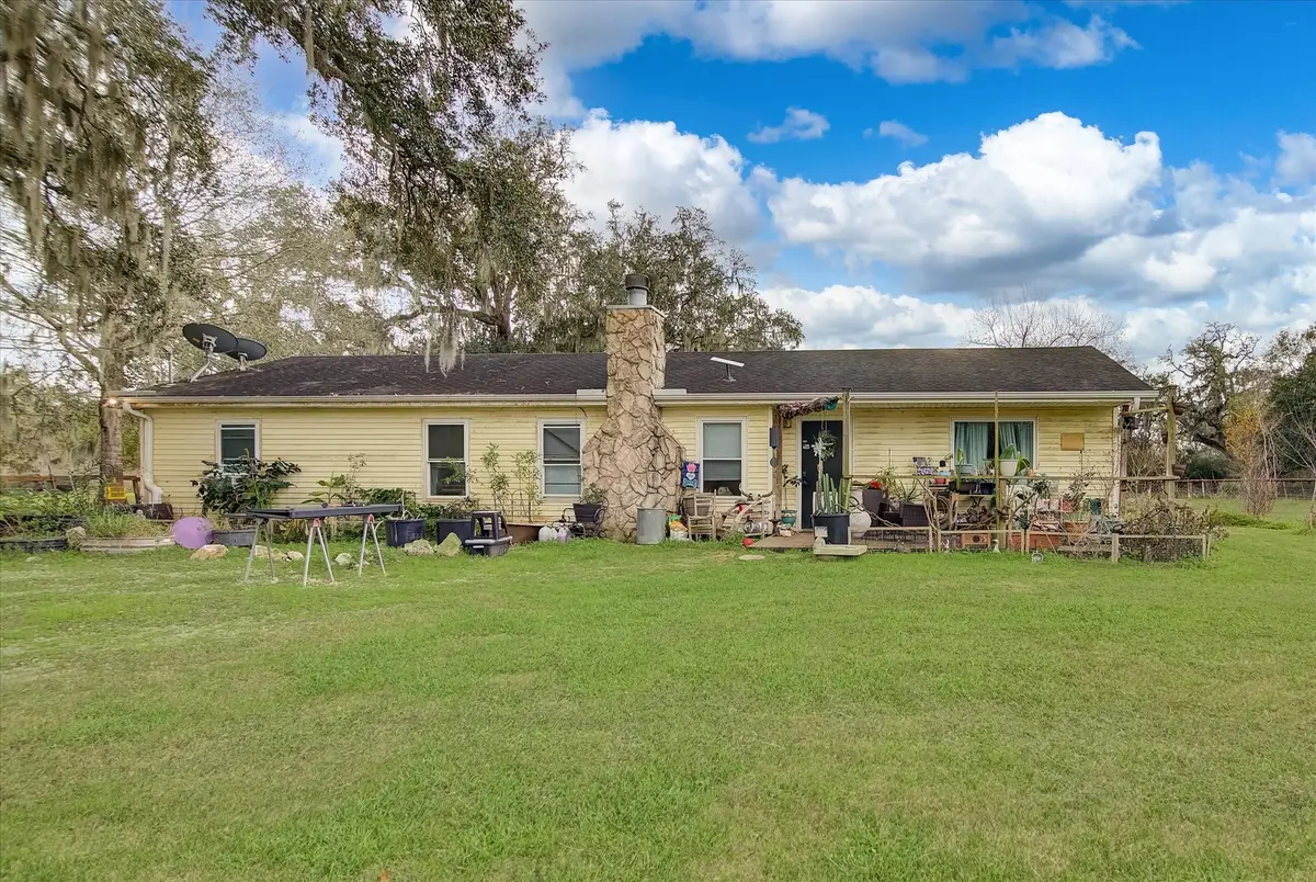 17620 County Road 945, Brazoria, TX 77422 - Image #1