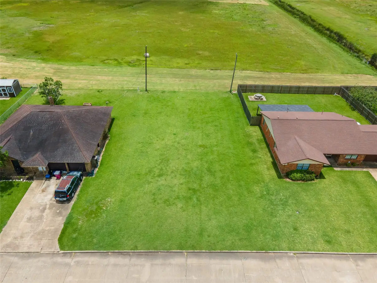 415 W 9th Street, Freeport, TX 77541 - #1