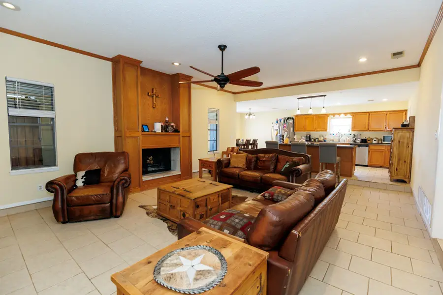 32 Highland Drive, Ransom Canyon, TX 79366 - Image #2