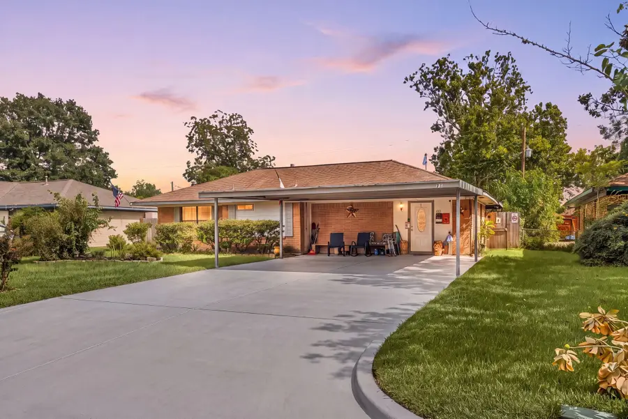 207 Chandler Drive, Baytown, TX 77521 - #2