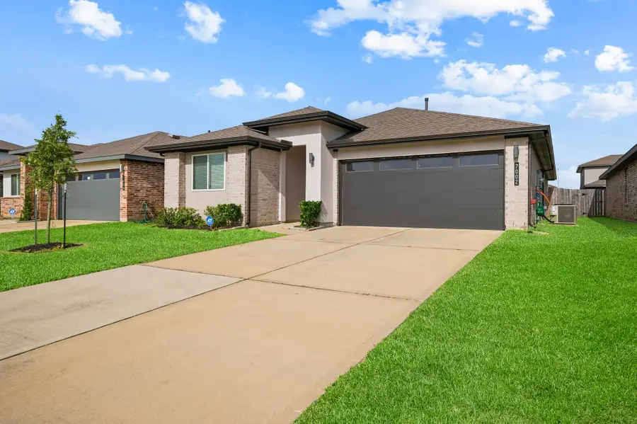 7002 Fleetwood Crescent Way, Richmond, TX 77407 - #2