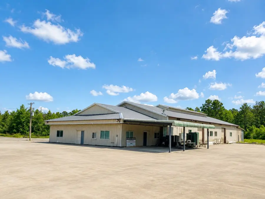 540 Rhonda Rosa Rd, Wallisville, TX 77597 - #3