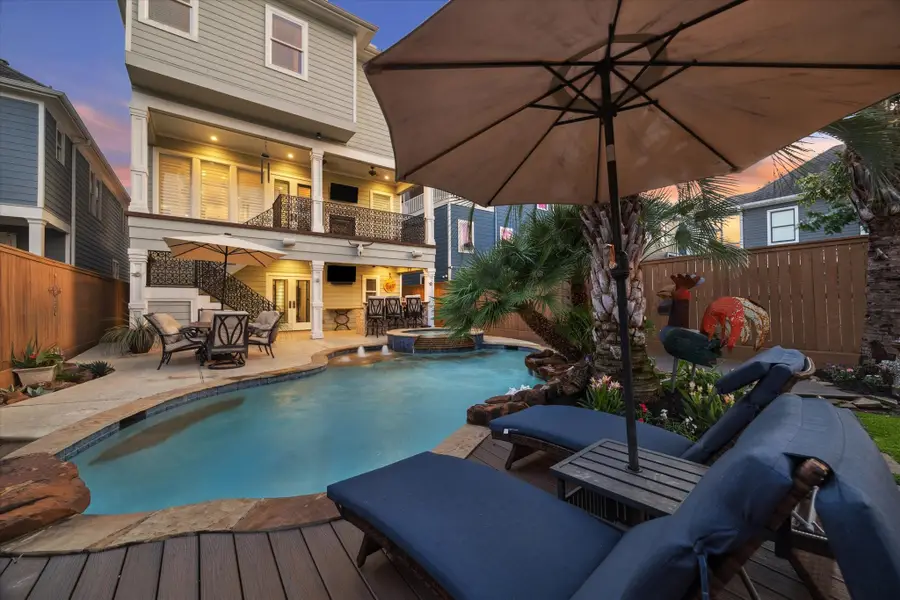 205 W 24th Street, Houston, TX 77008 - #2