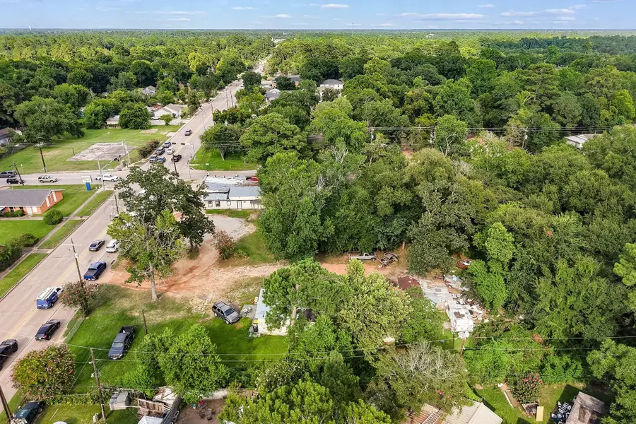 425 Silverdale Dr, Conroe, TX 77301 - #2