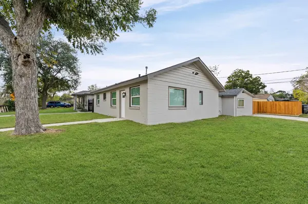 2202 Des Jardines Street, Houston, TX 77023