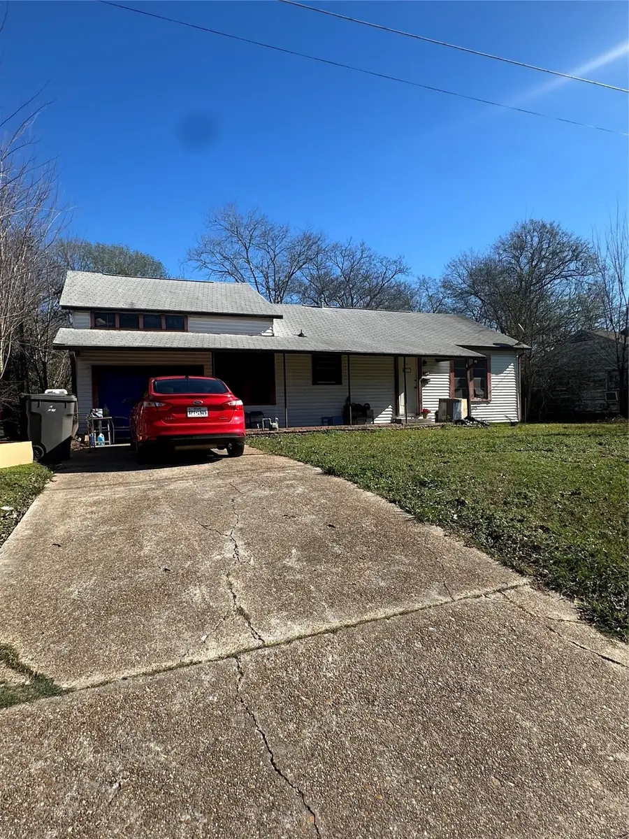 214 Scarbrough Street, Lufkin, TX 75904 - #2