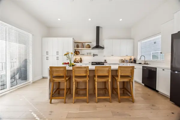 1127 W 16th Street #C, Houston, TX 77008