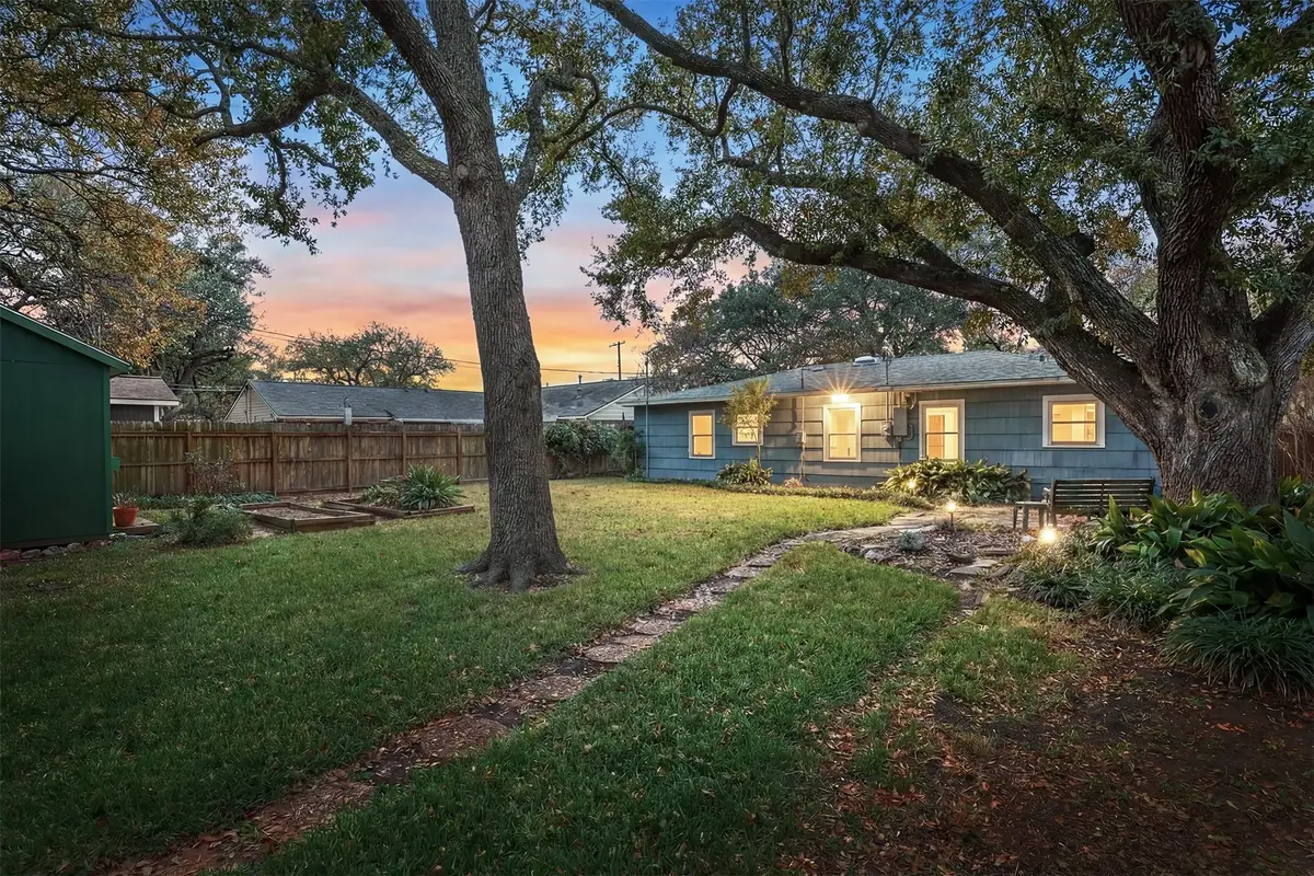 1506 14th Avenue N, Texas City, TX 77590 - Image #1