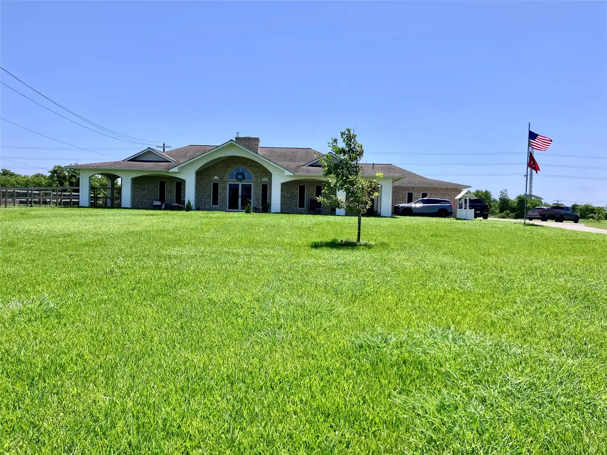 620 34th Street N, Texas City, TX 77590 - #1