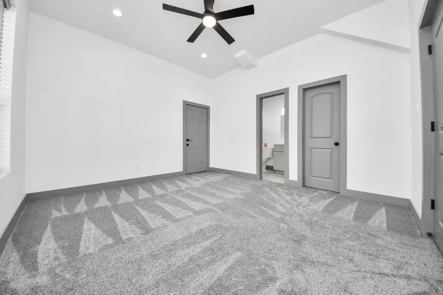 926 N Victory Drive, Houston, TX 77088 - #3