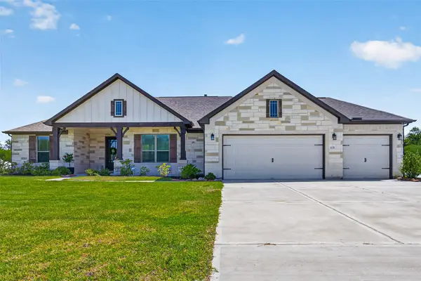 1131 Southfork Ranch Drive, Sealy, TX 77474