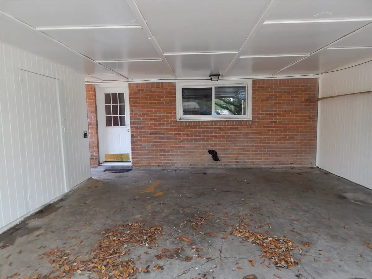 104 Crestview Drive, Hitchcock, TX 77563 - #1