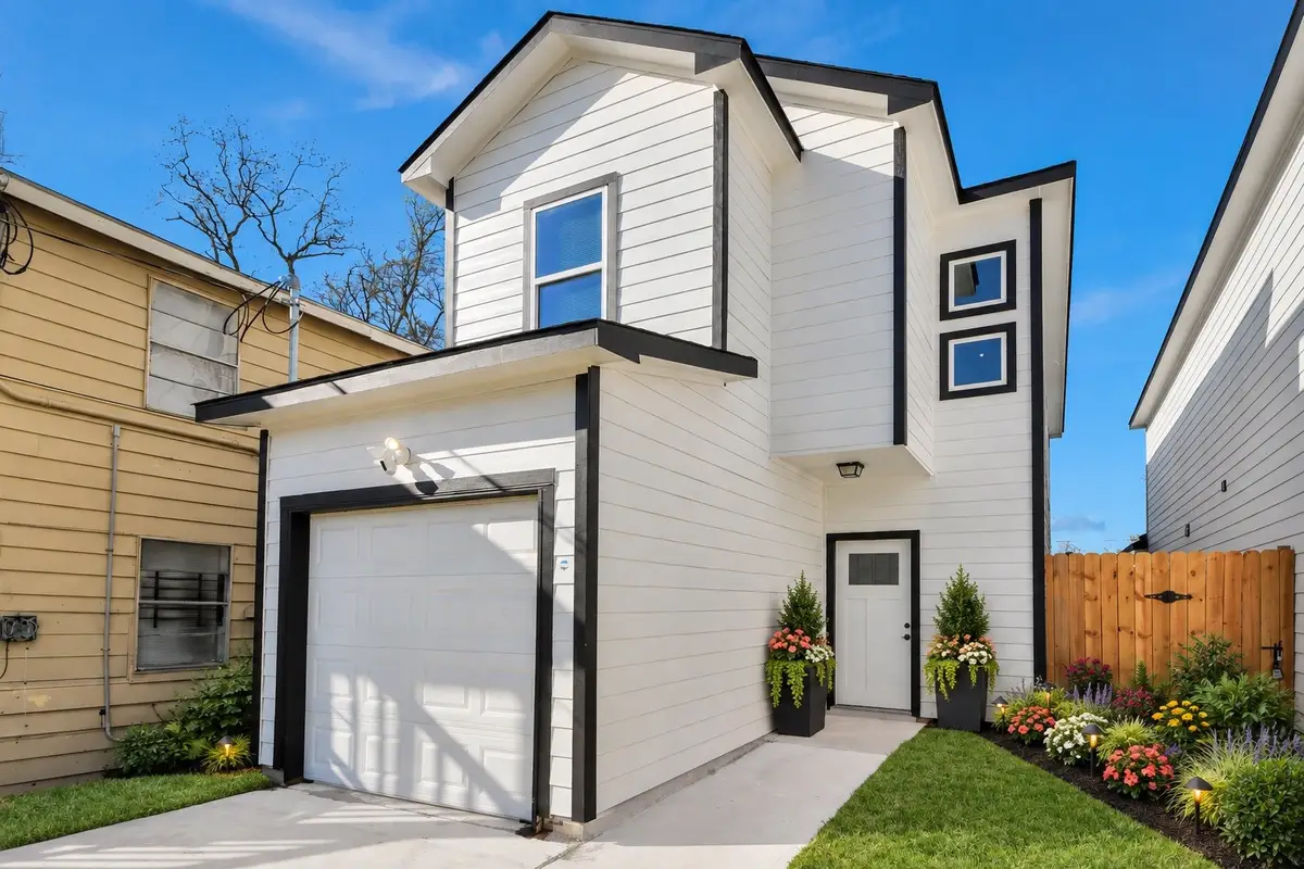 4011 Elmwood Street, Houston, TX 77051 - #1