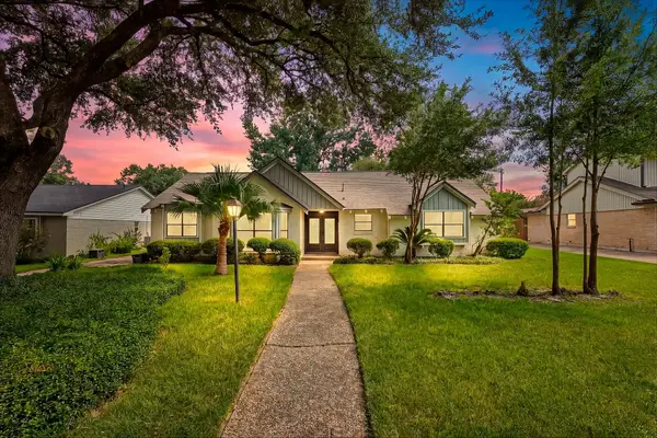 12523 Honeywood Trail, Houston, TX 77077