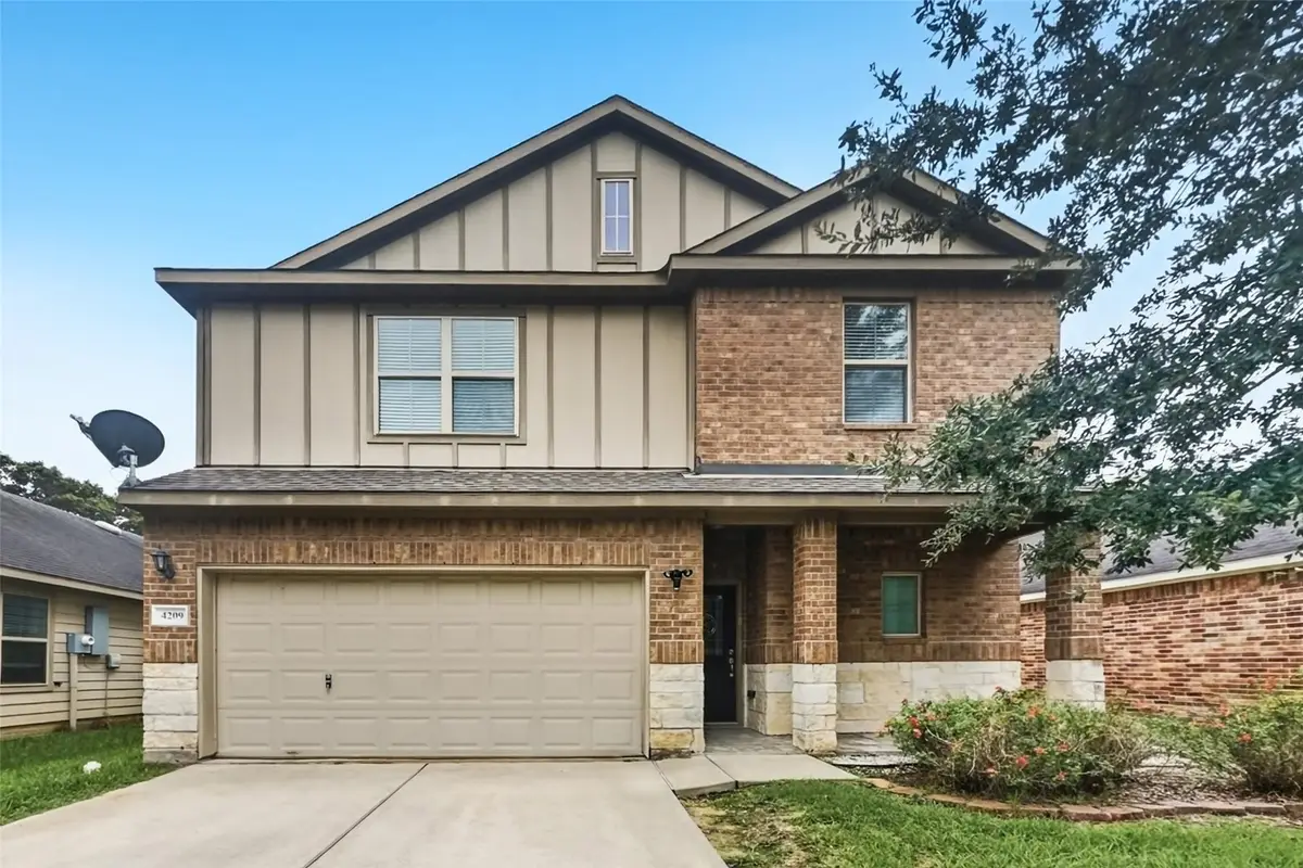 4209 Country Club Drive, Dickinson, TX 77539 - #1