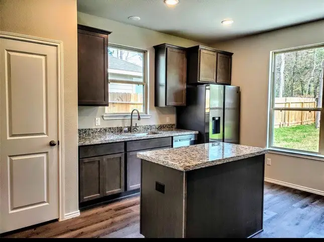 905 Chickasaw Drive, Conroe, TX 77316 - #2