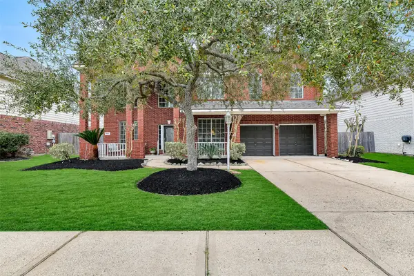 3612 W Pine Orchard Drive, Pearland, TX 77581