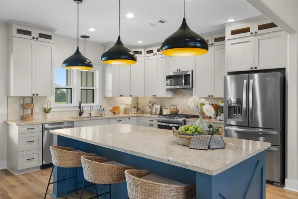 1780 Ike Lane, Brenham, TX 77833