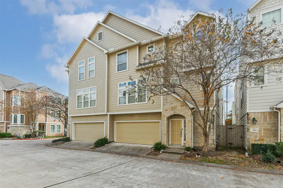 3324 Masters Point Drive, Houston, TX 77091 - #2