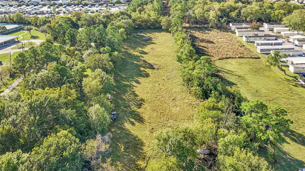 2926 Massey Tompkins Road, Baytown, TX 77521