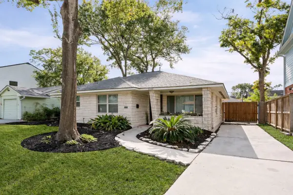 1219 Candlelight Lane, Houston, TX 77018