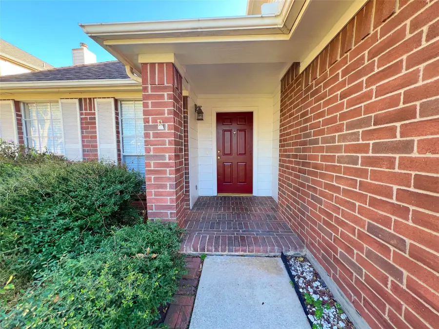 16915 Lighthouse View Drive, Friendswood, TX 77546 - Image #2