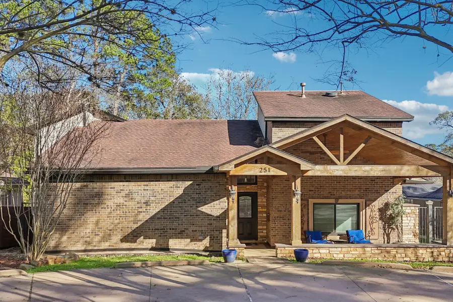 251 Springs Edge Drive, Montgomery, TX 77356 - #2