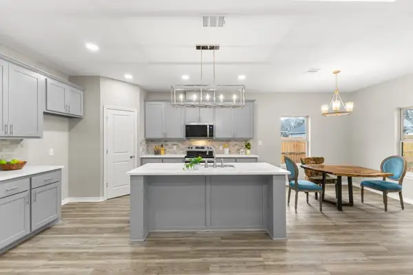 504 W Tenth Street, Hearne, TX 77859 - #3