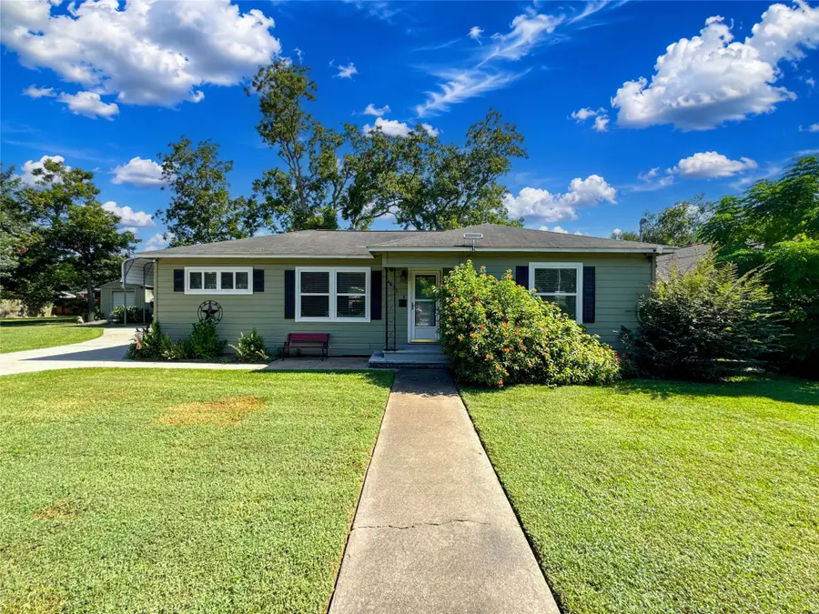 4435 11th Street, Bacliff, TX 77518 - #2
