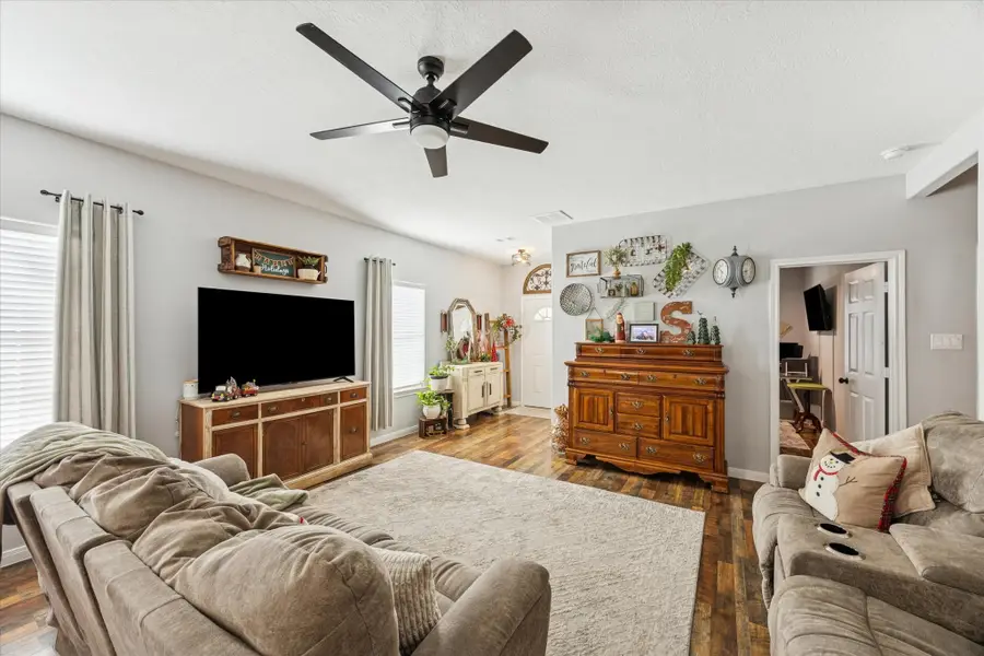 26550 Armadillo Drive, Hempstead, TX 77445 - Image #3