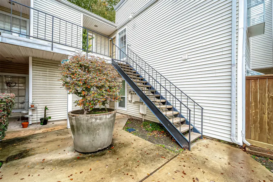 9809 Richmond Avenue #C8, Houston, TX 77042 - Image #3