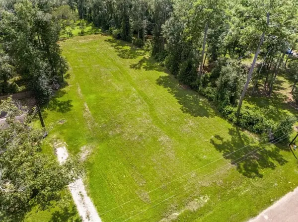 55 Woodbranch B Drive, New Caney, TX 77357