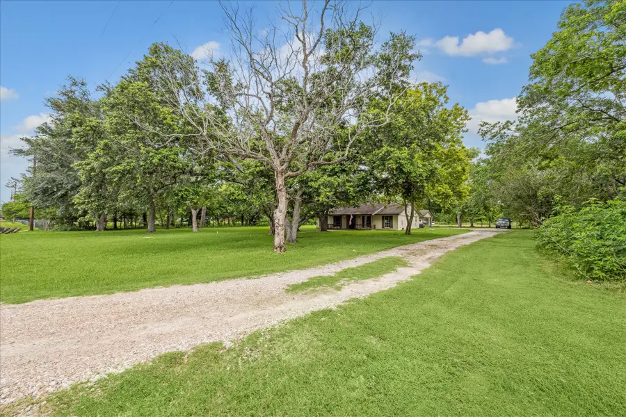 4503 County Road 888 Road, Rosharon, TX 77583 - Image #2