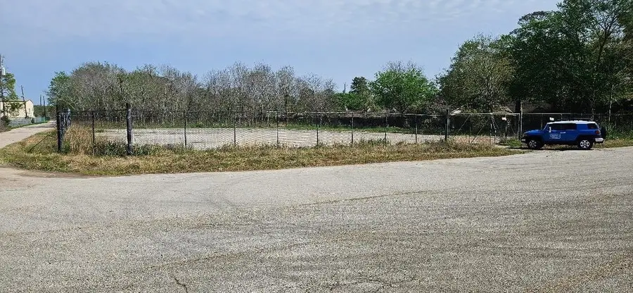 6430 Antoine Drive, Houston, TX 77091 - Image #3