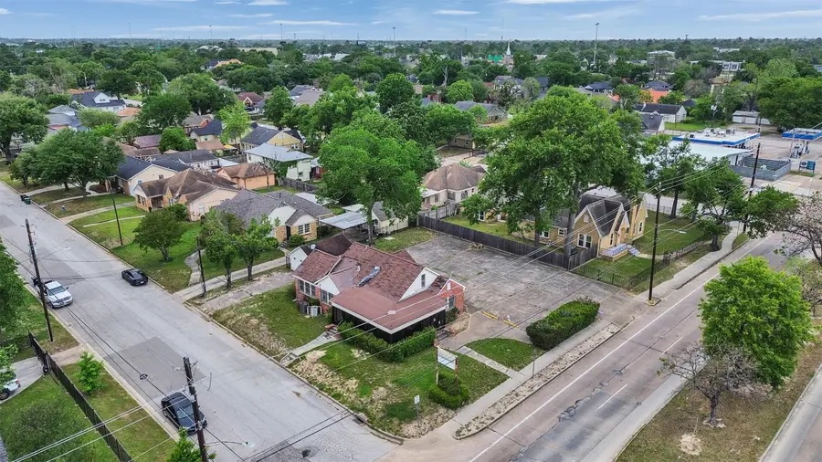 713 Fairbanks Street, Houston, TX 77009 - #2