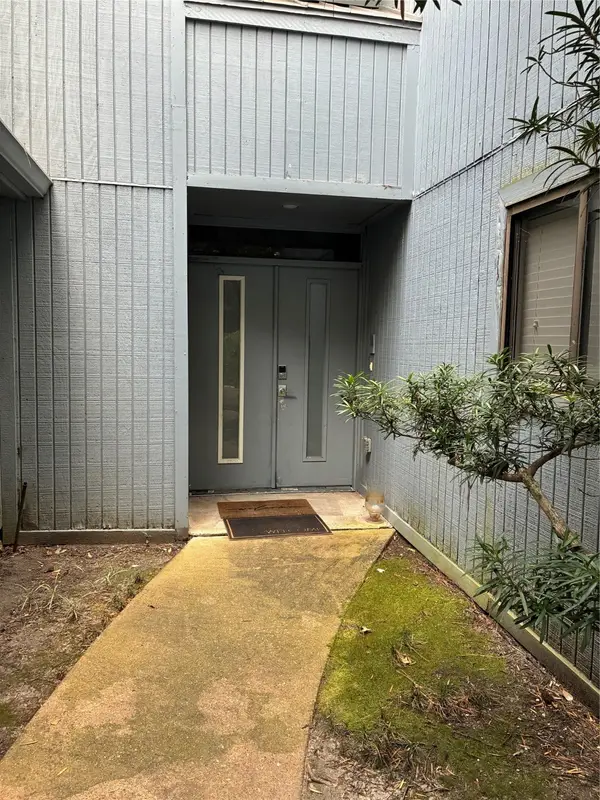 9043 Briar Forest Drive, Houston, TX 77024