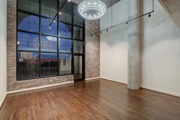 1005 S Shepherd Drive #803, Houston, TX 77019