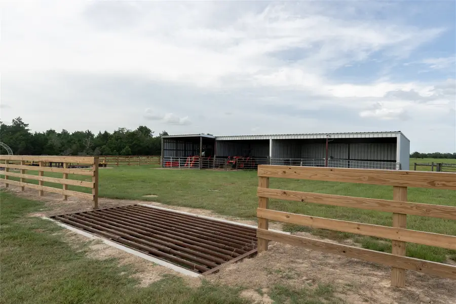 000 Aztec Lane, New Ulm, TX 78950 - #3